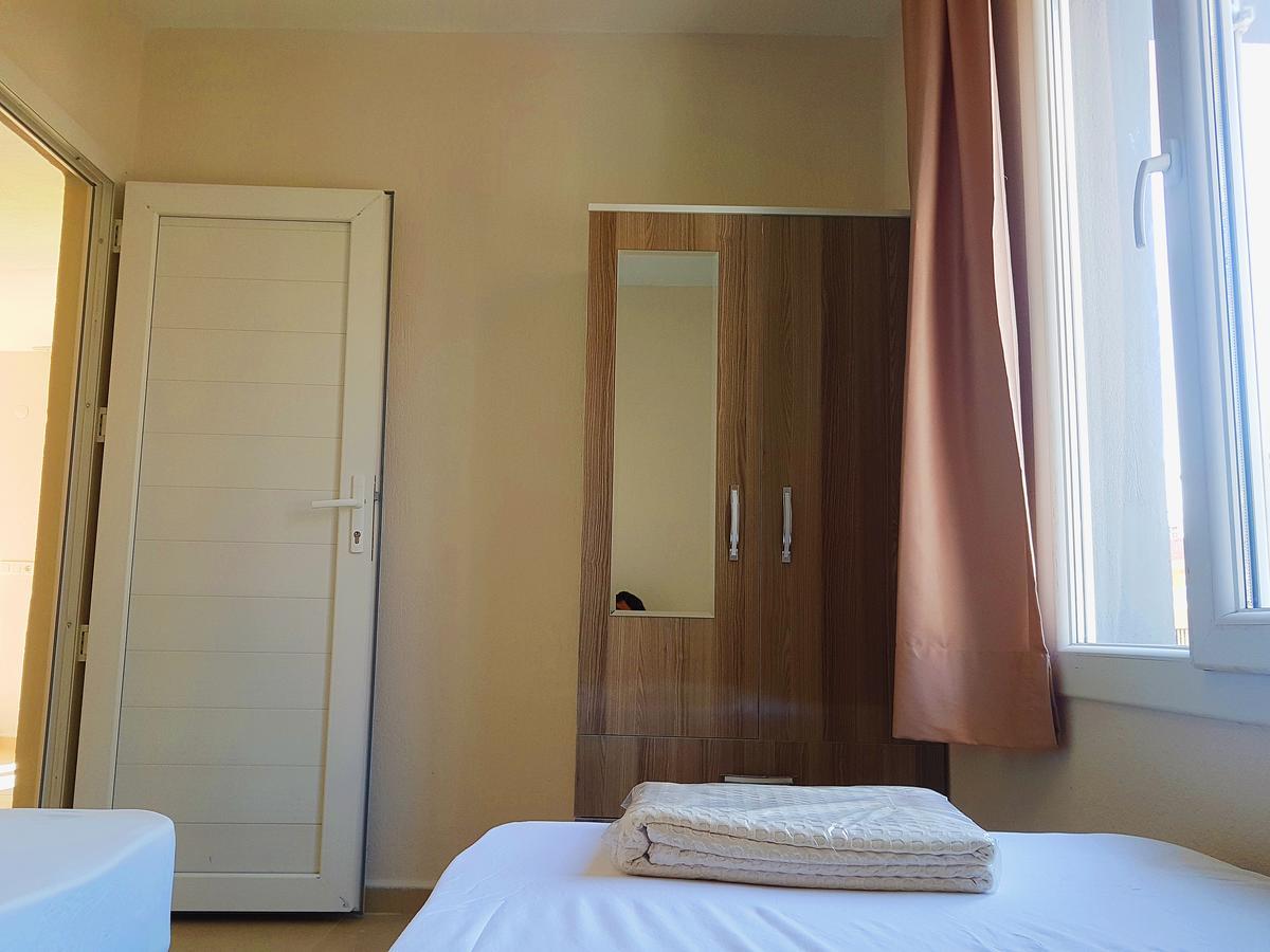 Ata Apart Hotels Ürkmez Buitenkant foto